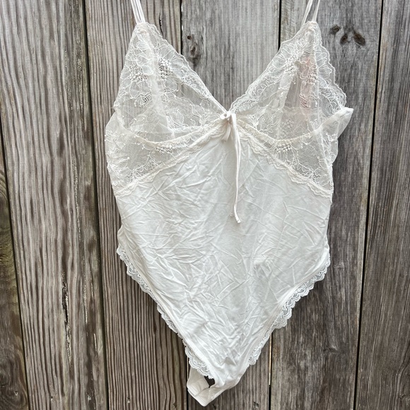 NWT Victorias Secret Lingerie Very Sexy Modal Lace Plunge Bodysuit Sz La… - Picture 7 of 15